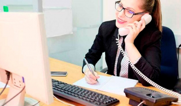 Por qué se celebra el Día de la Secretaria en Perú