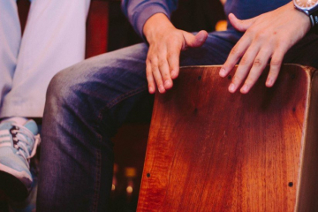 Why is the Peruvian Cajon Day celebrated 