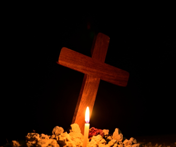 How is the May Cross Festival celebrated in Peru? 