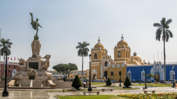 What to do at night in Trujillo, Peru? 