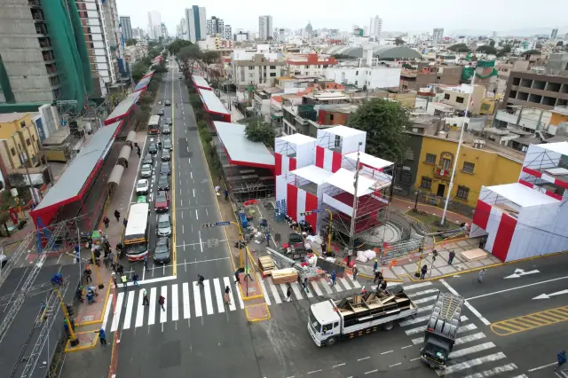 desfile militar peru 2
