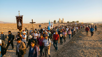 Festividad de la Virgen de Chapi en Arequipa guía completa para el peregrino y turista