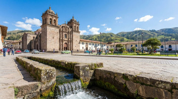 Guía para visitar la ciudad de Cajamarca atractivos turísticos historia y qué hacer en la capital del carnaval peruano